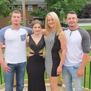 Meet your Posher, Loretta